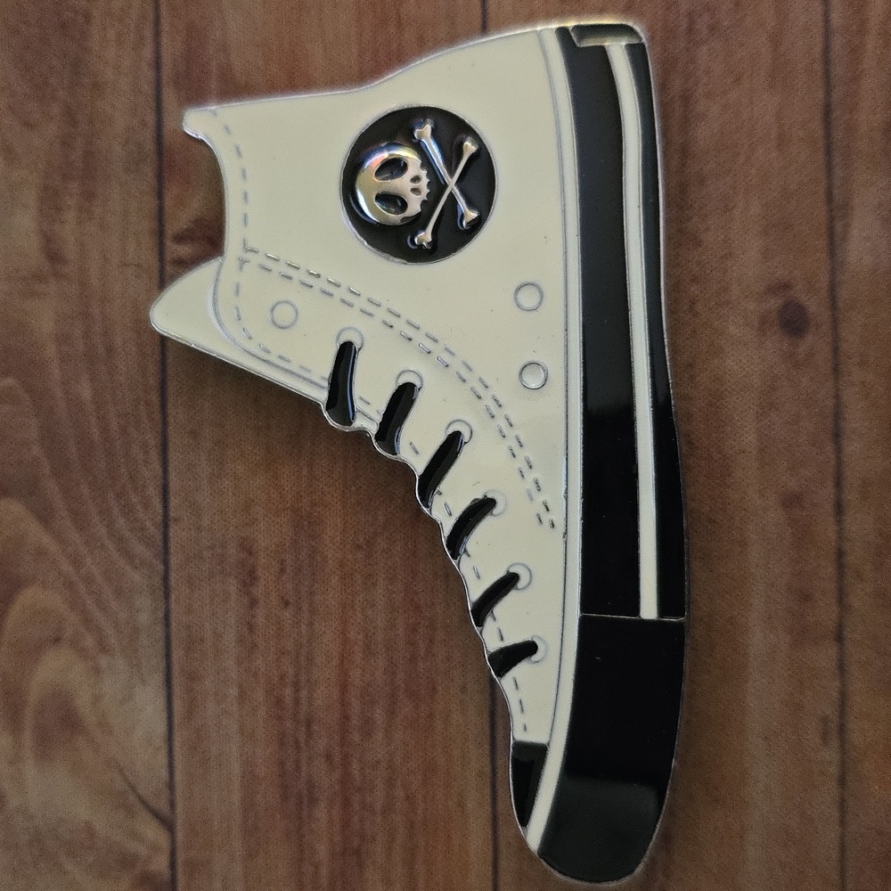 Converse Shoe Type With Skull Off White Belt Buckle